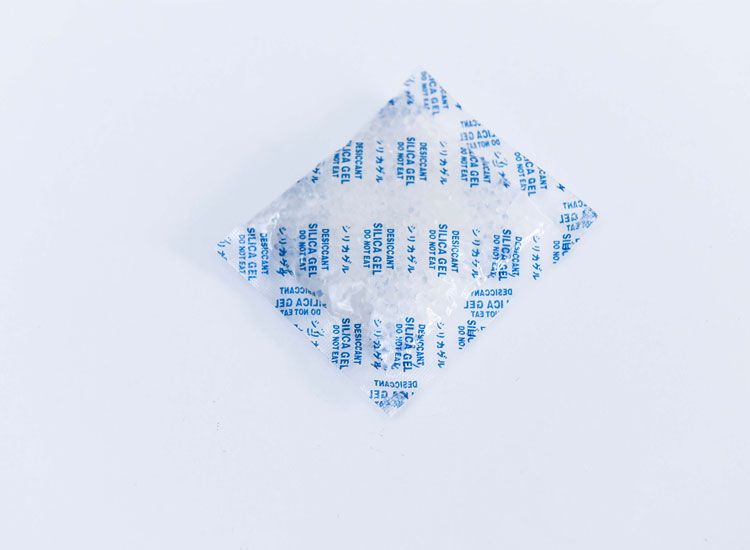 ���z���4